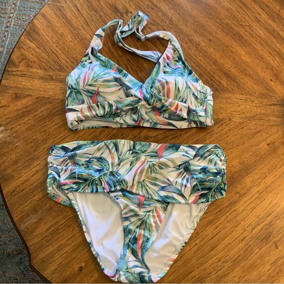 Alex Marie Other - NWOT Alex Marie botanical 2 piece bathing suit.